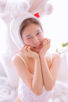 镜子里看我怎么进入你